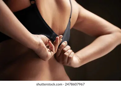 অফিচৰ বছে পত্নীক গৰ্ভৱতী কৰে